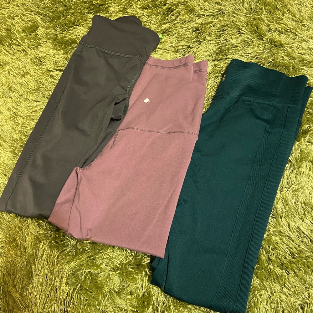 Bundle of xs leggings
